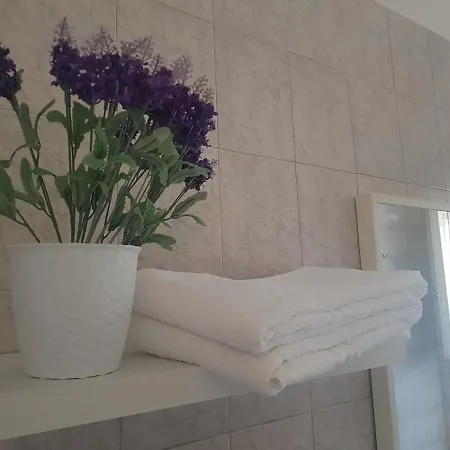 La Pineta Couette-café