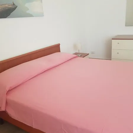 Couette-café La Pineta 3*